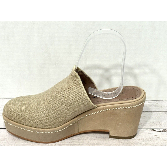 Donald J. Pilner Clogs Beige Tan Mules Wedge Shoes Size 7M - Picture 10 of 16
